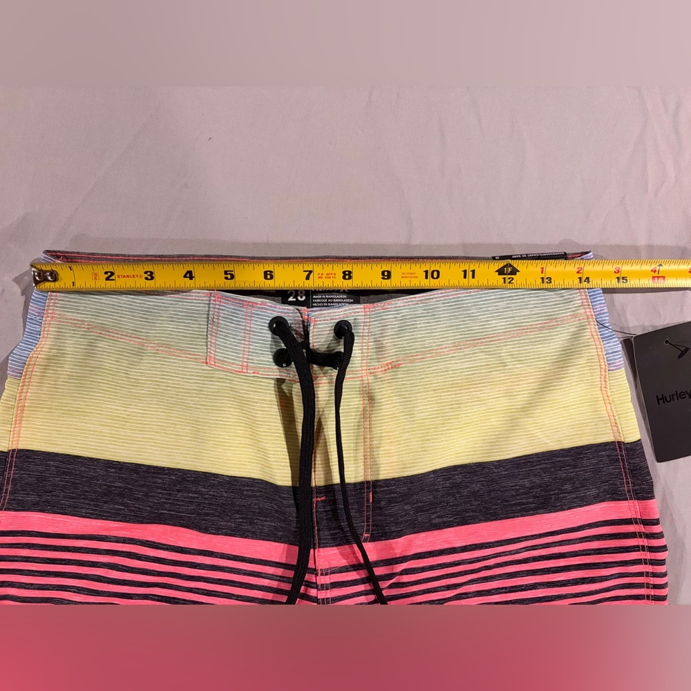 Hurley Men’s Coral, Yellow & Black Stripe Board Shorts NWT - Picture 3 of 6